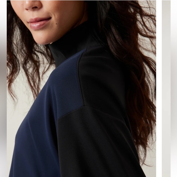 Athleta Venice Colorblock Crop Mockneck Sweatshirt Size Small Navy/Black - Picture 5 of 13
